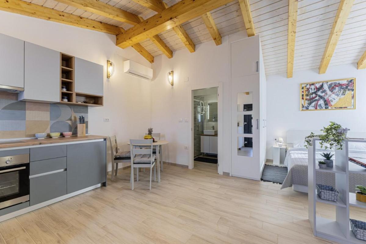 Modean In Pula - Haus Fuer 2-3 Personen别墅 外观 照片